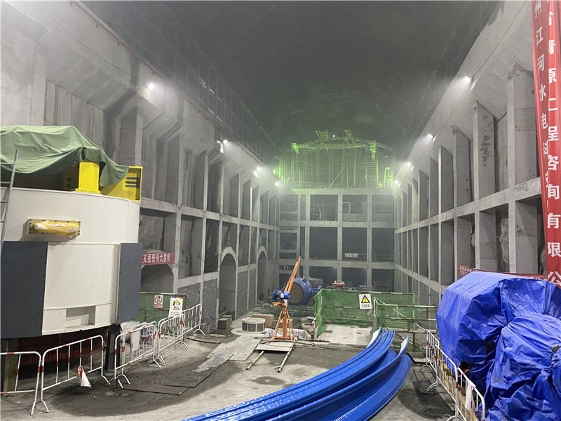 水電站室內(nèi)廠房拱形屋面施工計(jì)劃高空作業(yè)安全防護(hù)